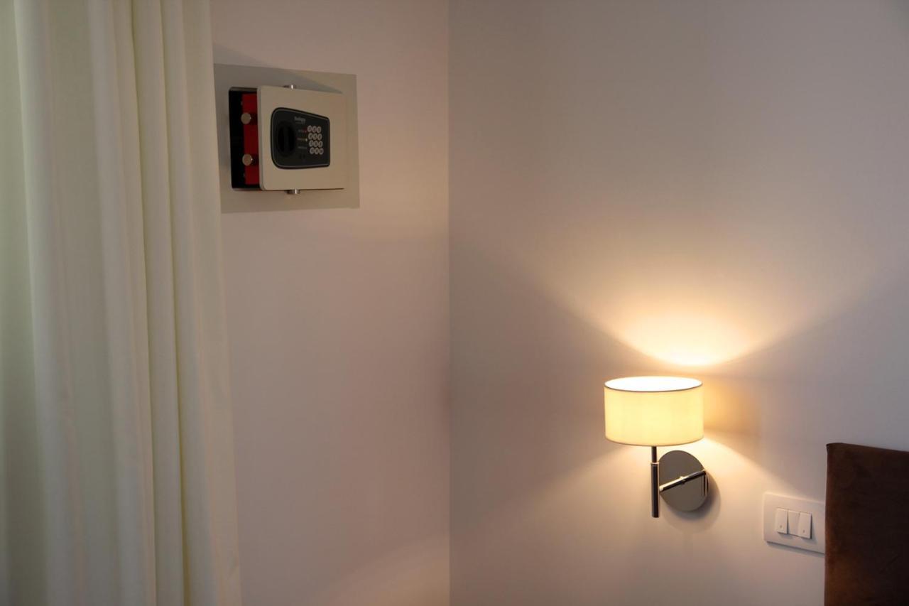 Suite Rosso & Nero Lecce Ngoại thất bức ảnh